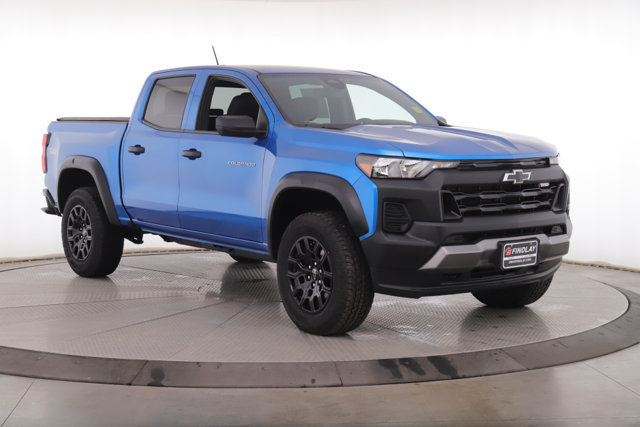 Used 2024 Chevrolet Colorado Trail Boss AWD/4WD image 2