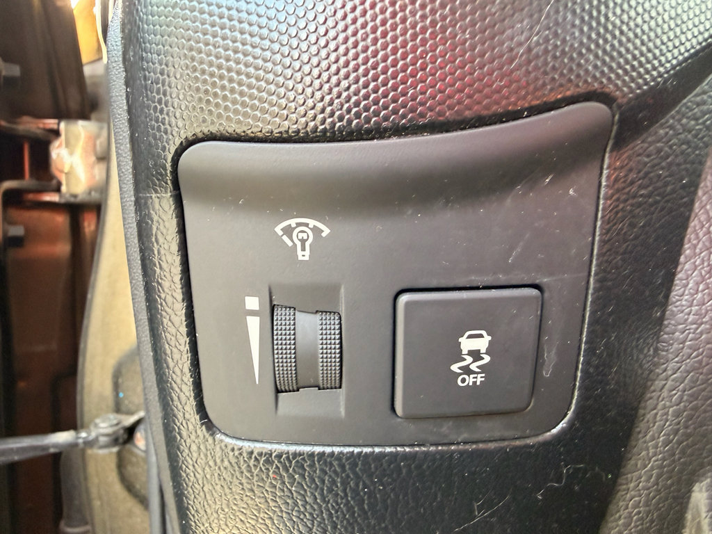 Used 2012 Kia Soul + w/ Audio Pkg FWD image 10