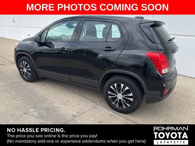 Used 2018 Chevrolet Trax LS w/ LPO, Cargo Package FWD image 4