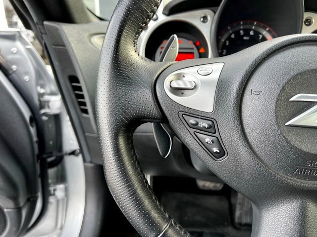 Used 2017 Nissan 370Z Roadster image 21