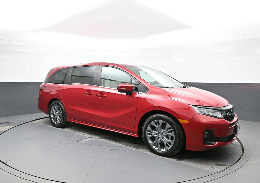 Certified 2025 Honda Odyssey Touring image 4