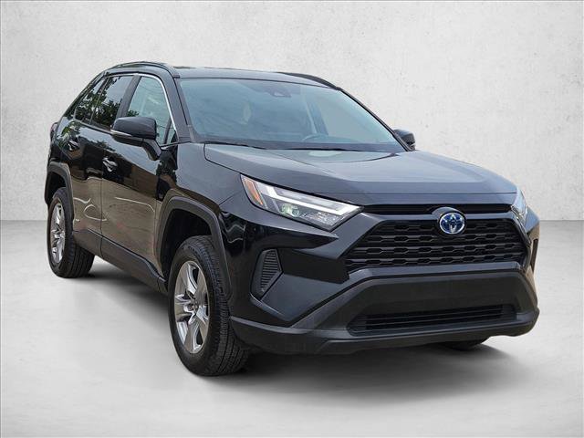 Used 2023 Toyota RAV4 XLE AWD/4WD image 3