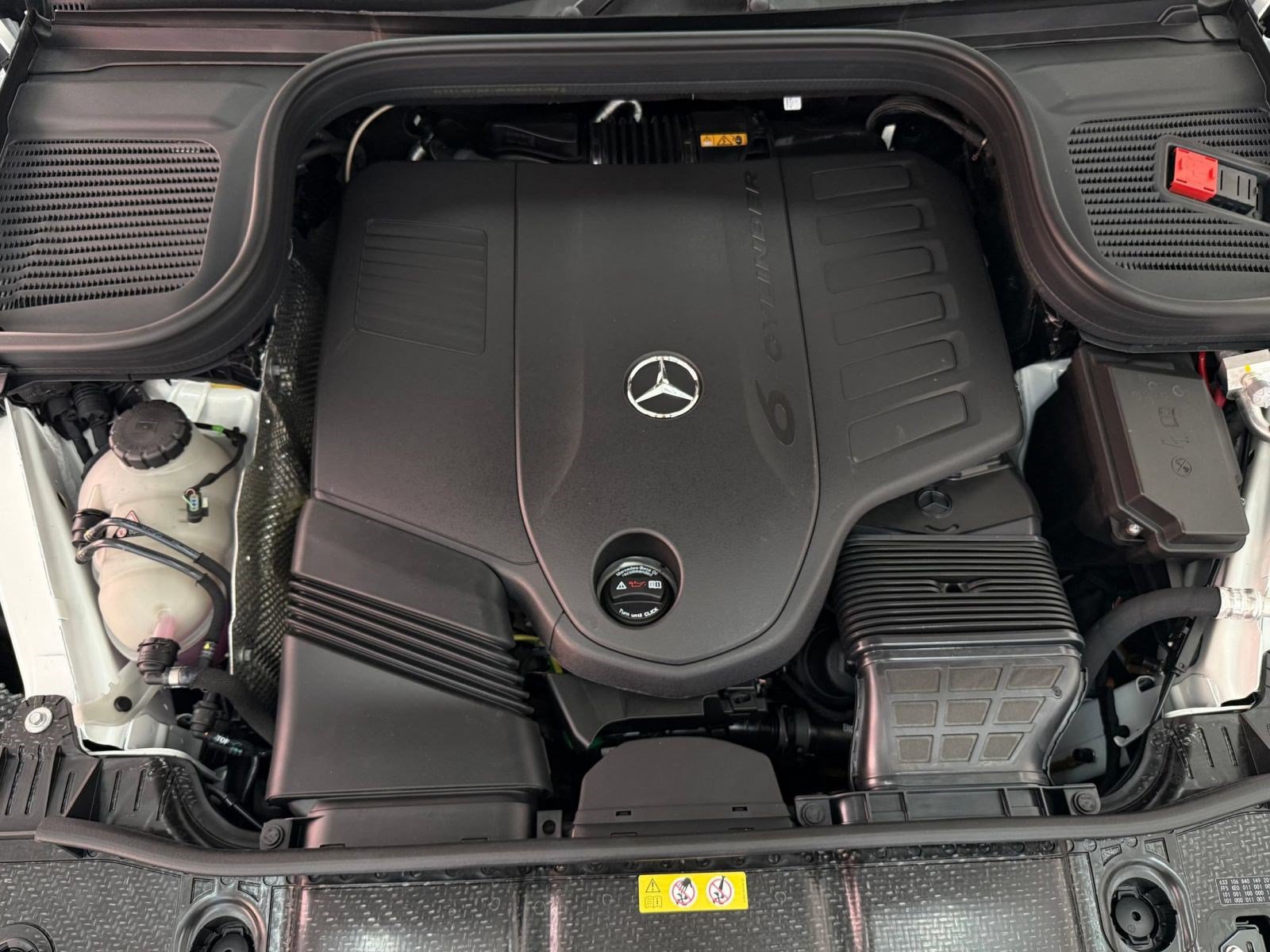 New 2026 Mercedes-Benz GLS 450 4MATIC image 34