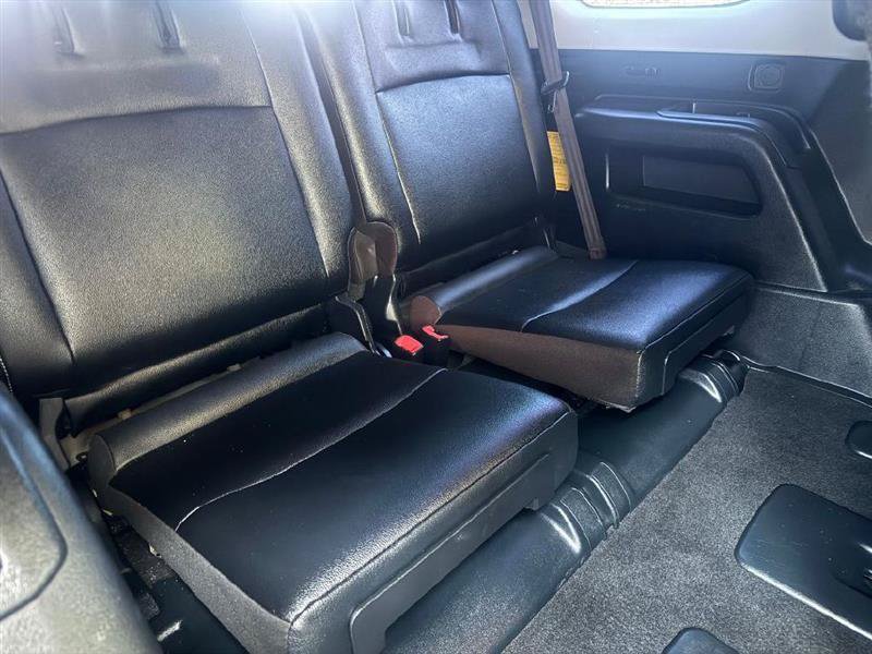 Used 2018 Toyota 4Runner SR5 Premium AWD/4WD image 38