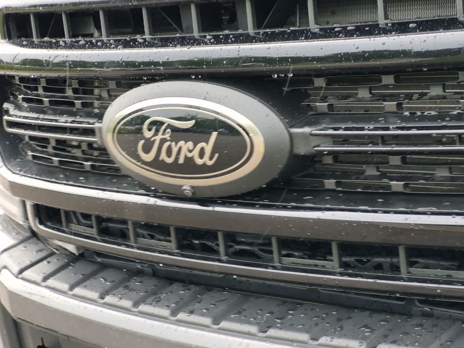 Used 2022 Ford F250 Lariat w/ Black Appearance Package AWD/4WD image 12