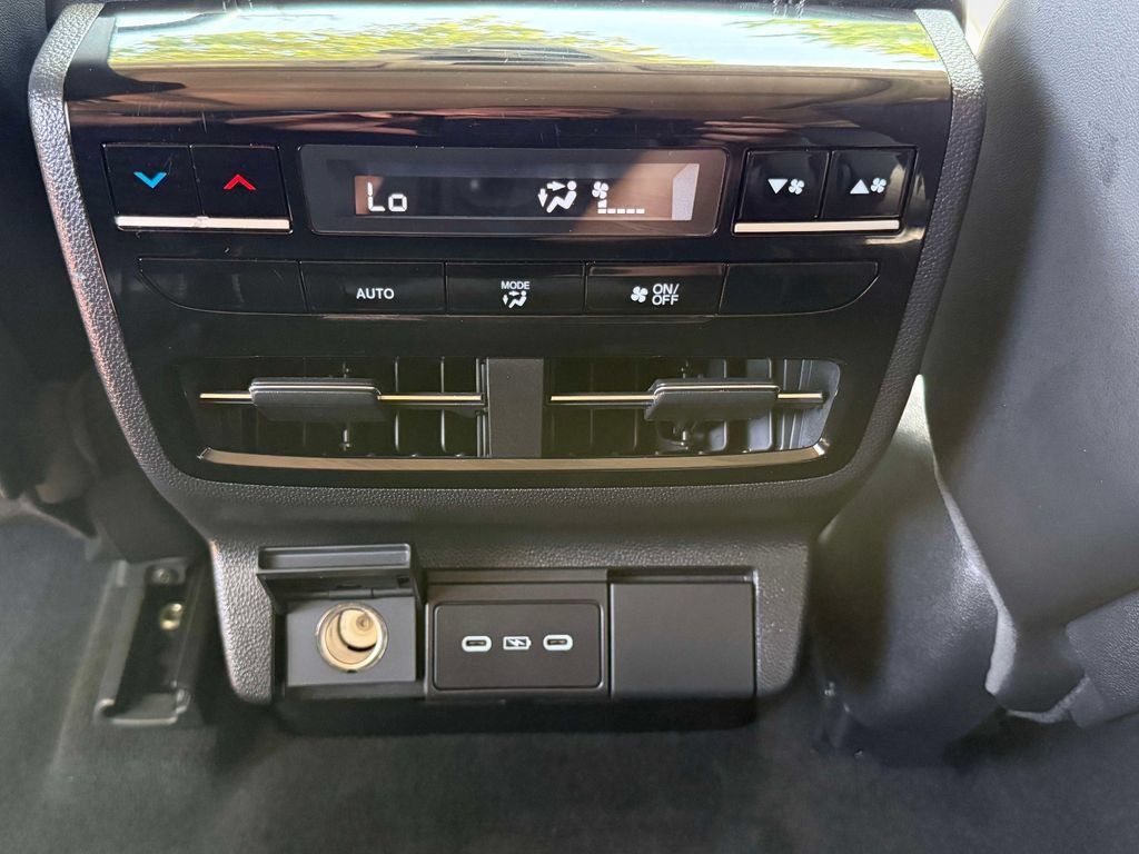 Certified 2025 Acura MDX w/ Technology Package FWD image 12