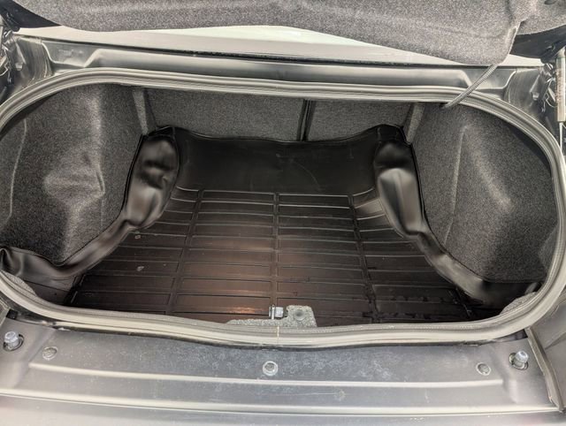 Used 2022 Dodge Challenger R/T w/ Blacktop Package image 25