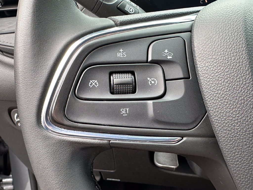 Used 2024 Buick Encore GX Sport Touring FWD image 29