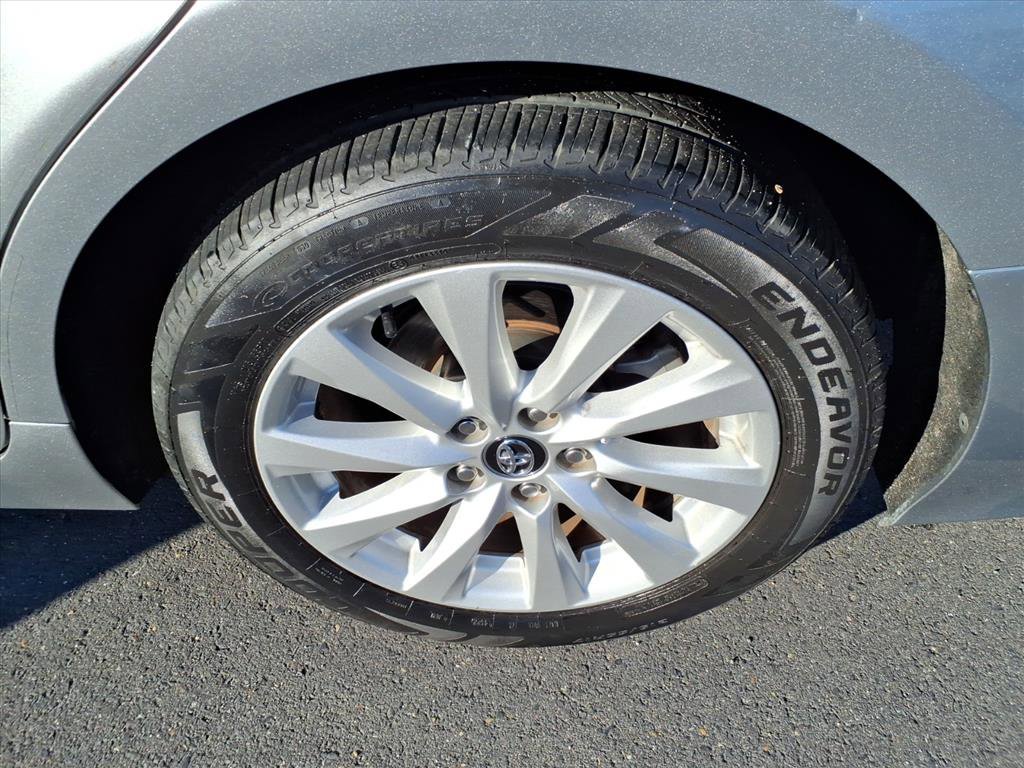 Used 2020 Toyota Camry LE image 16