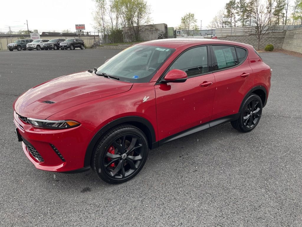 Used 2023 Dodge Hornet GT w/ Track Pack image 5