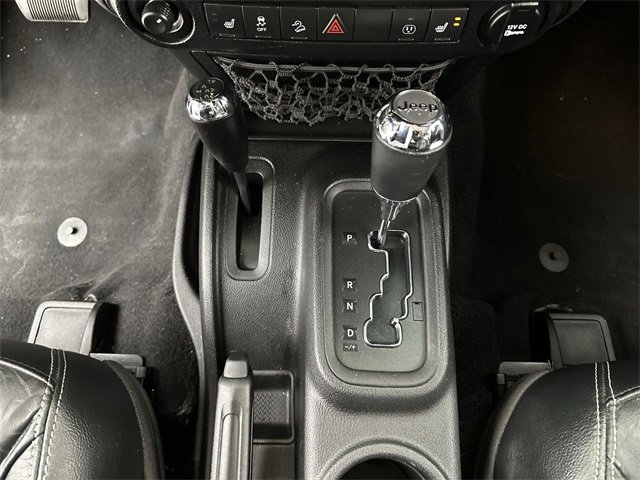 Used 2014 Jeep Wrangler Sahara w/ Connectivity Group image 19