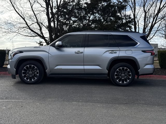 Used 2023 Toyota Sequoia Limited image 11