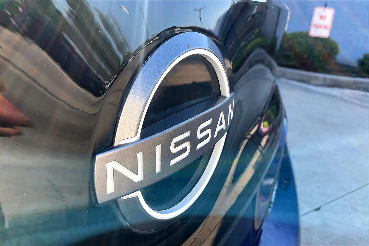 Certified 2024 Nissan Leaf SV Plus FWD image 9