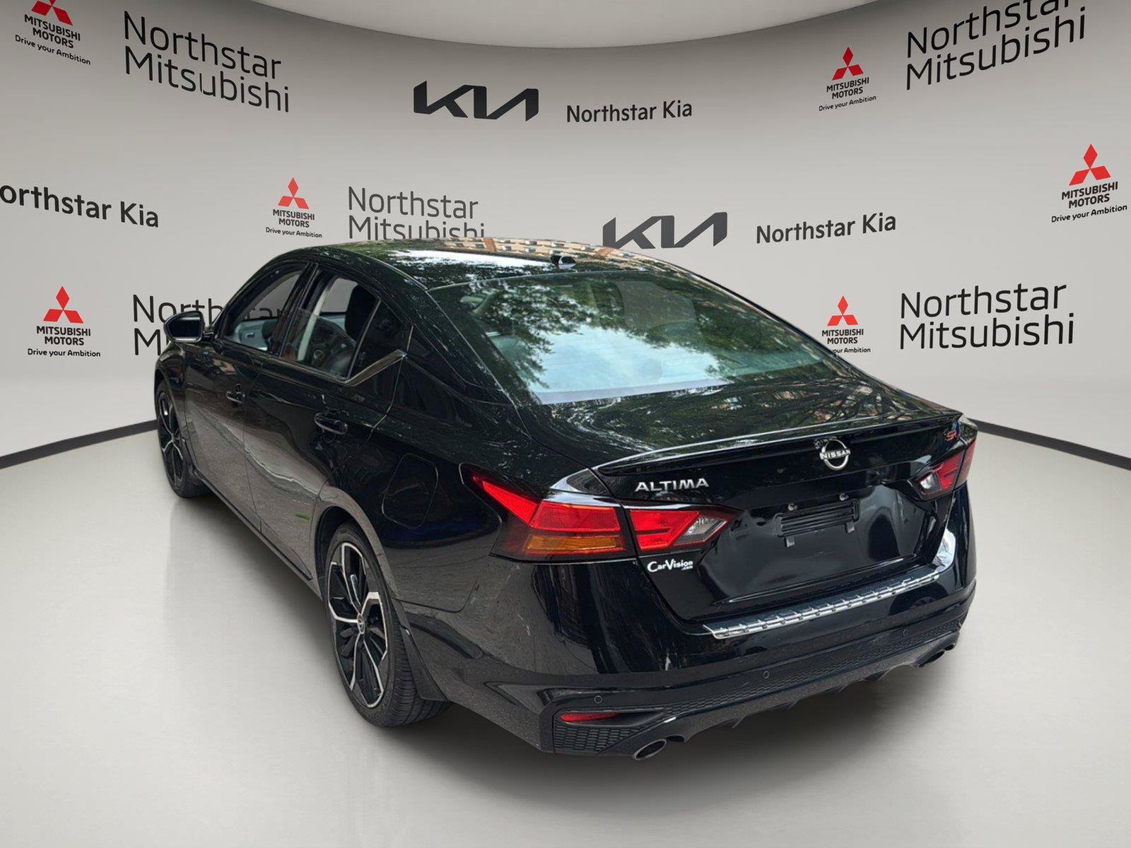 Used 2023 Nissan Altima 2.5 SR FWD image 5