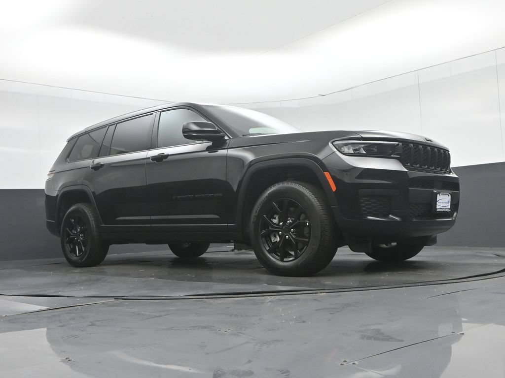 Used 2025 Jeep Grand Cherokee L Altitude AWD/4WD image 66