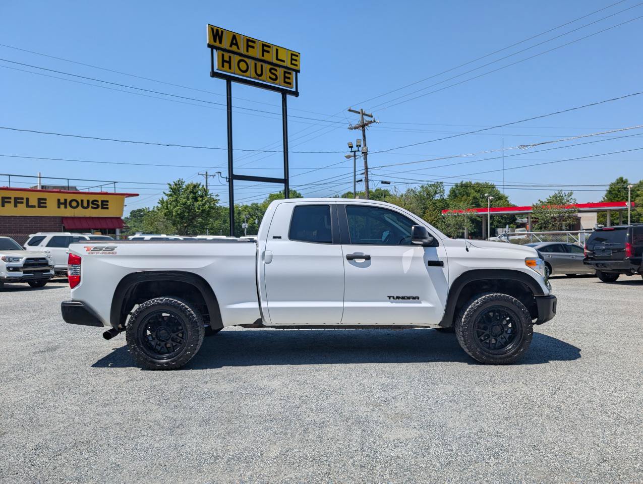 Used 2016 Toyota Tundra SR5 RWD image 5
