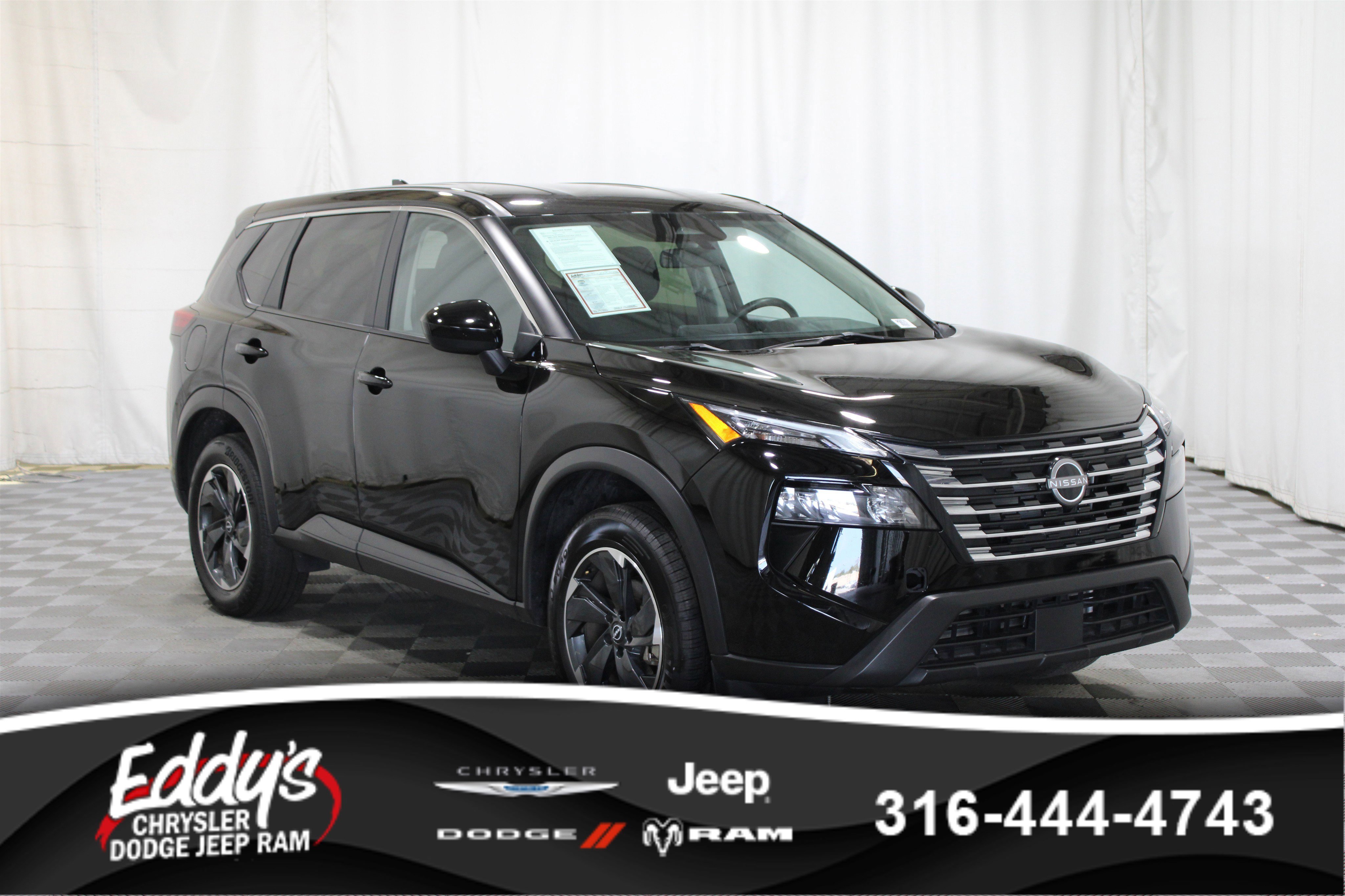 Used 2024 Nissan Rogue SV