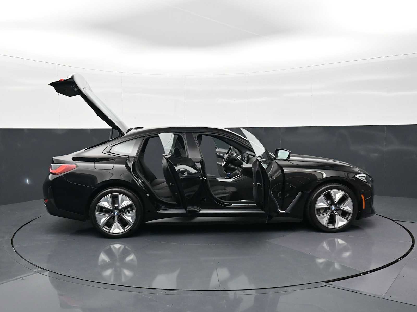 Certified 2023 BMW i4 eDrive35 image 34