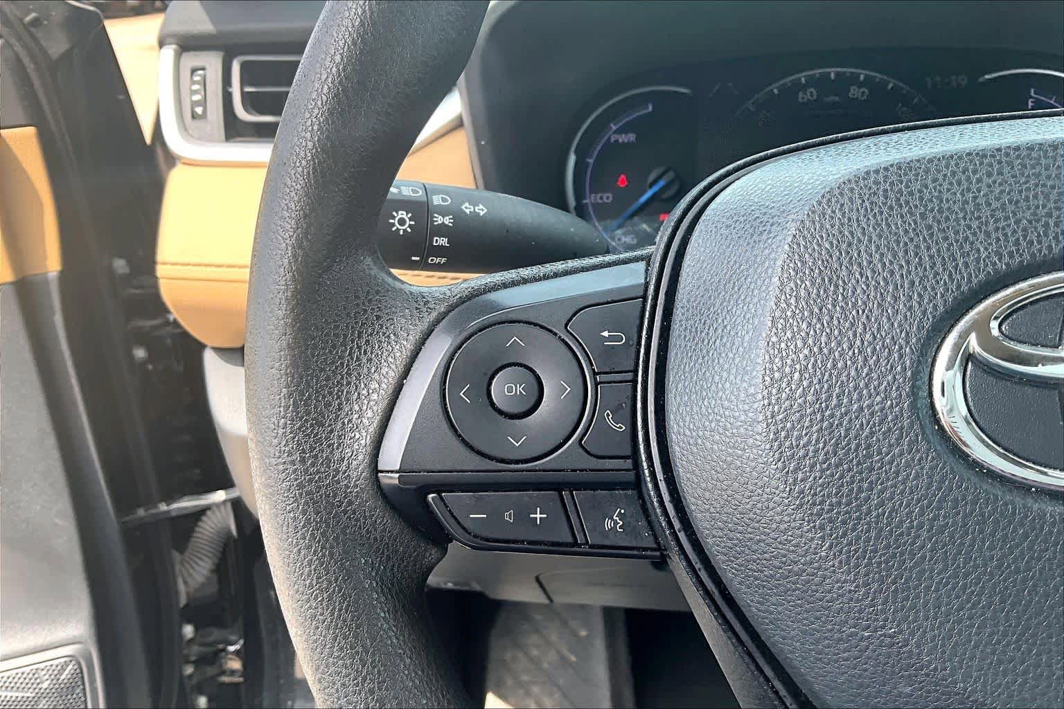Used 2023 Toyota RAV4 LE AWD/4WD image 24
