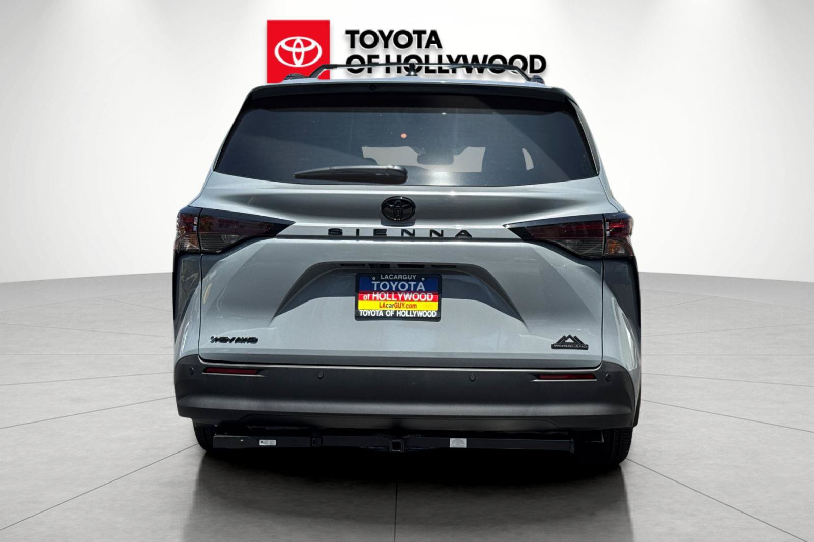New 2026 Toyota Sienna XLE Woodland Edition AWD/4WD image 5