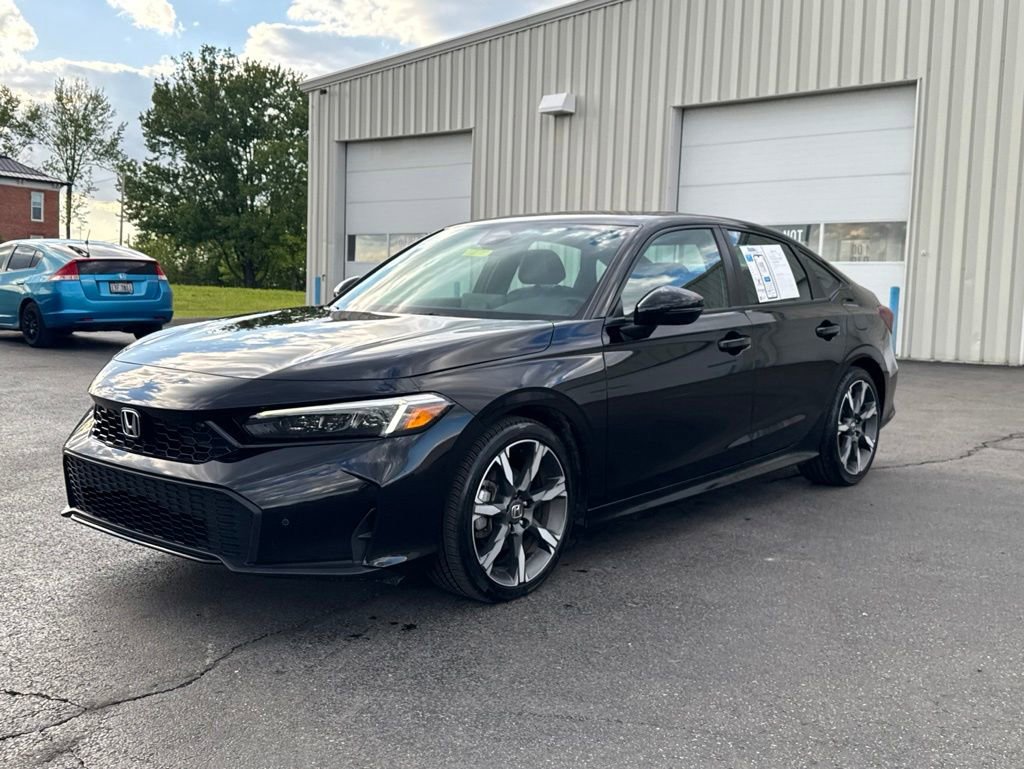 Used 2025 Honda Civic Sport Touring image 3
