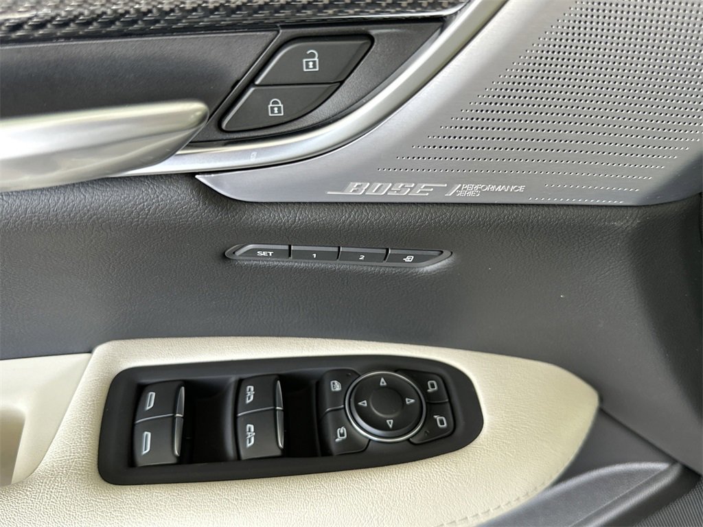 New 2025 Cadillac XT5 Sportv w/ Technology Package image 11