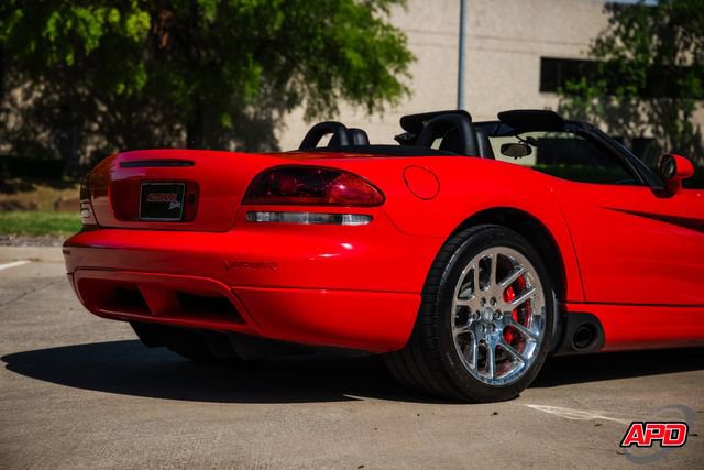 Used 2004 Dodge Viper SRT-10 image 42