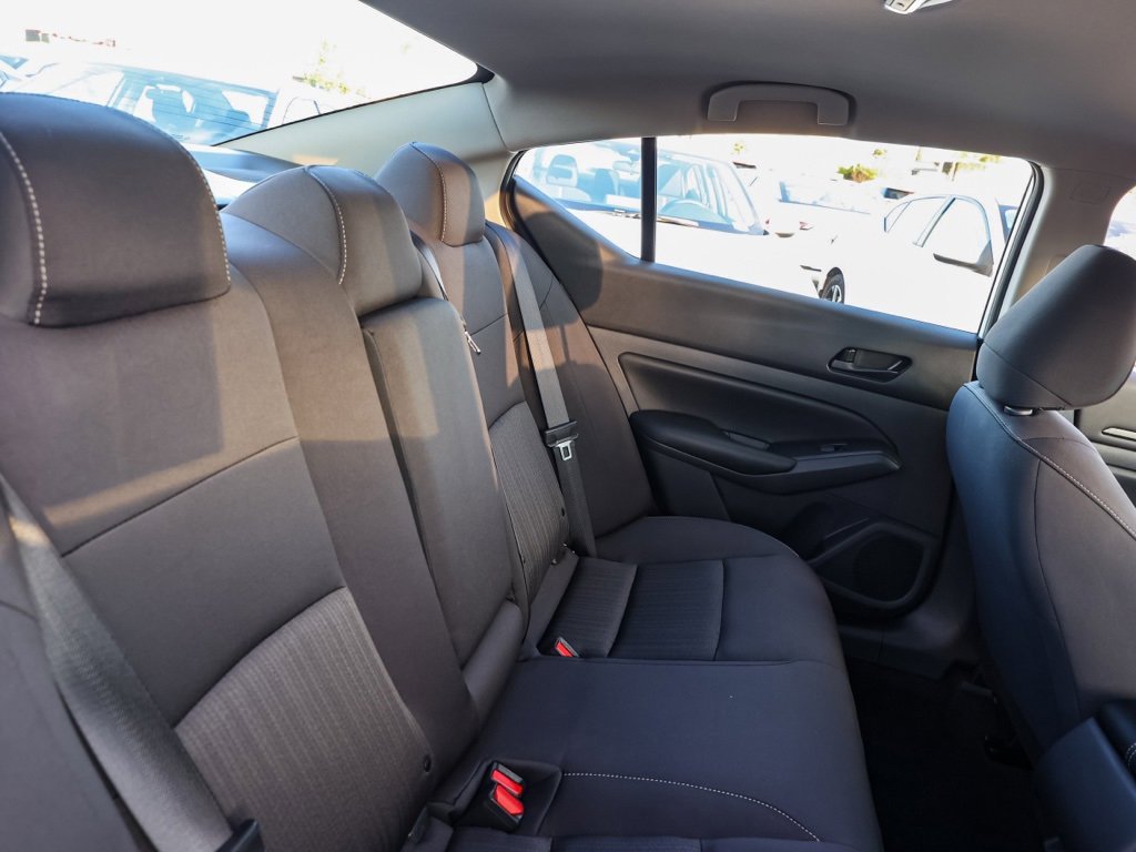 Used 2025 Nissan Altima 2.5 S image 17