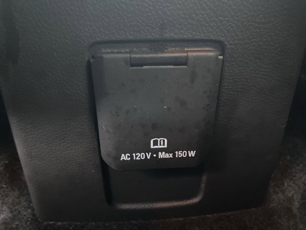 Certified 2022 Chevrolet Trax LT w/ Driver Confidence Package image 18