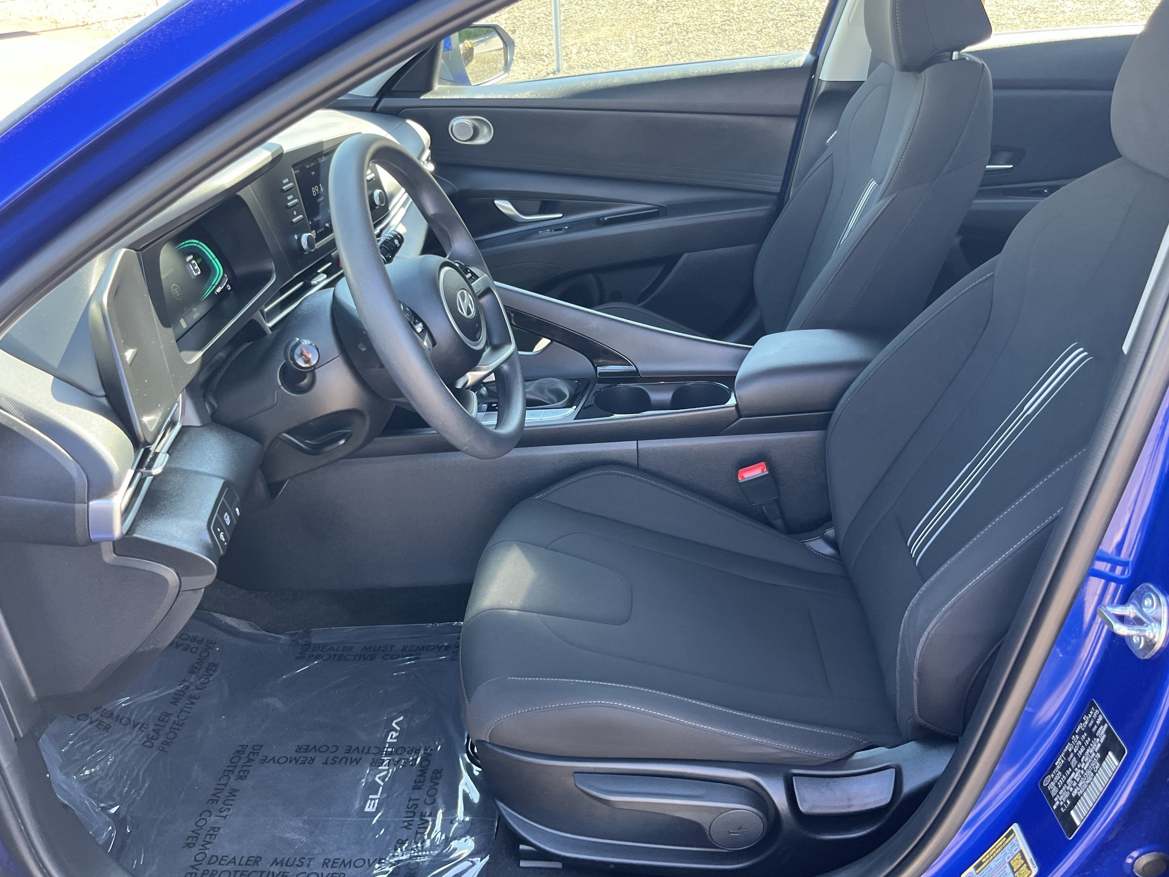 Certified 2025 Hyundai Elantra Hybrid FWD image 11