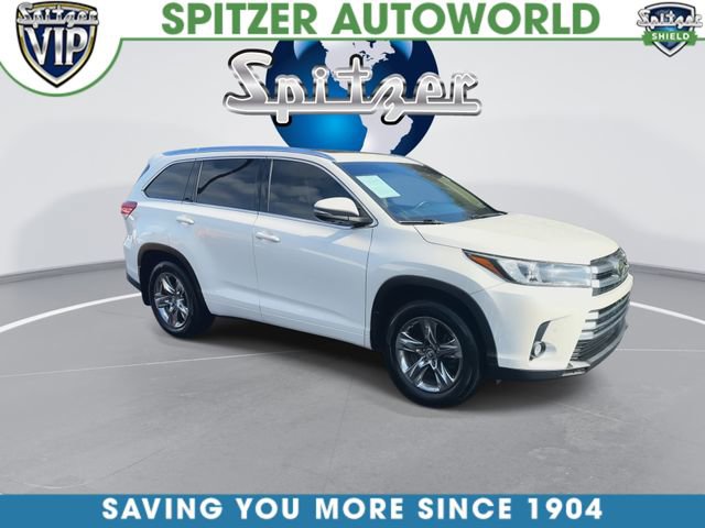 Used 2019 Toyota Highlander Limited Platinum image 2