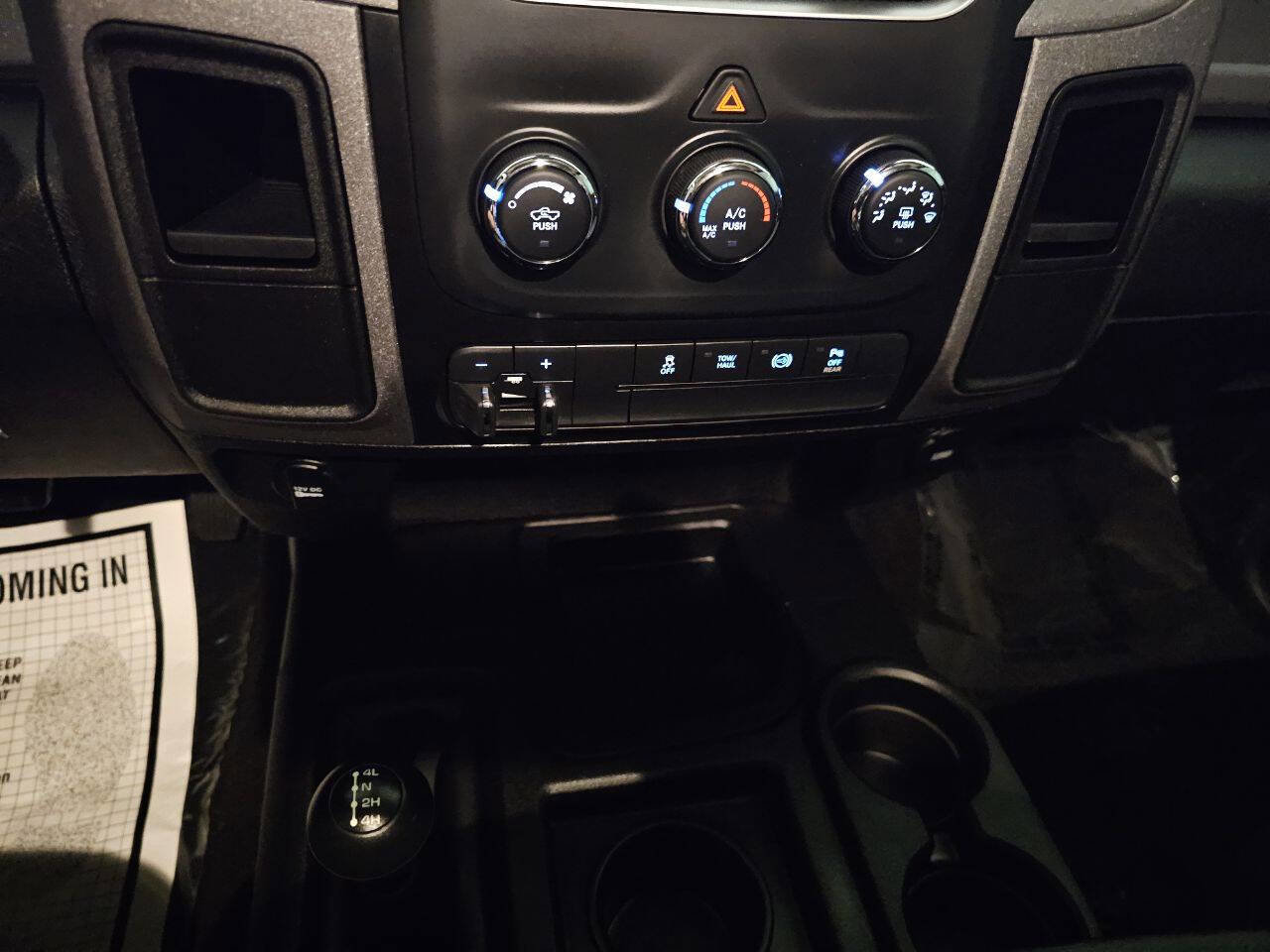 Used 2018 RAM 2500 Tradesman w/ Chrome Appearance Group image 16