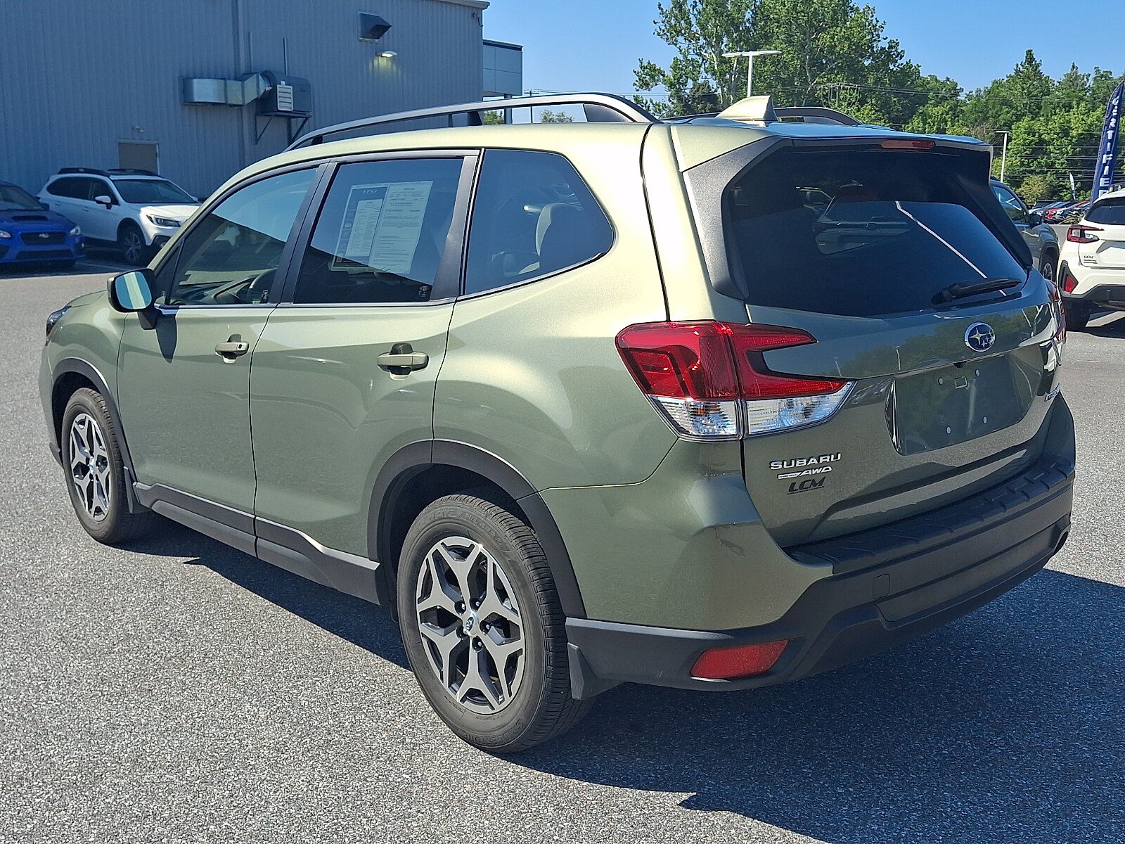 Used 2021 Subaru Forester Premium AWD/4WD image 6