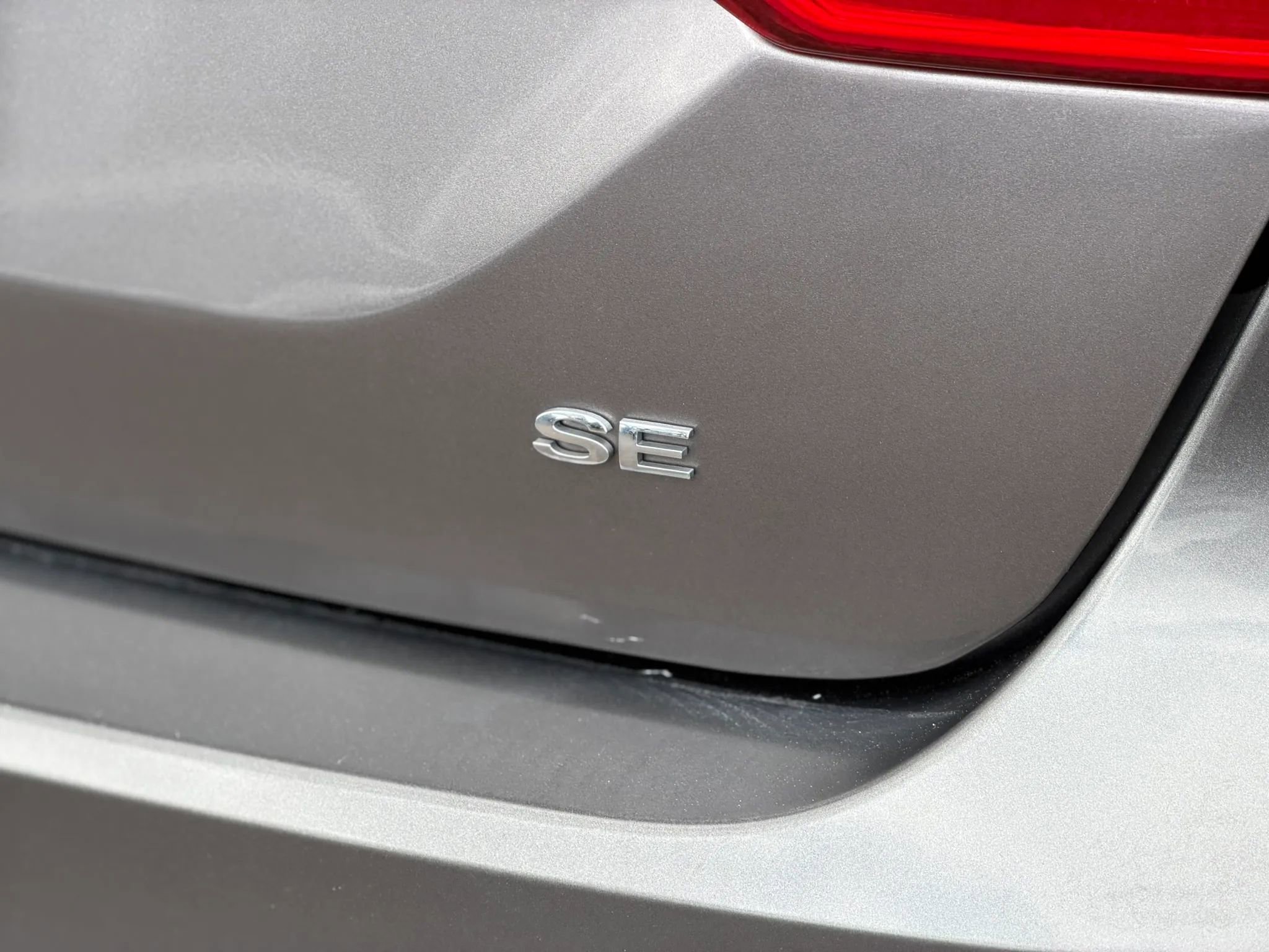 Used 2014 Ford Focus SE w/ SE Sport Package image 12