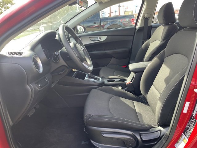 Used 2023 Kia Forte LXS image 8