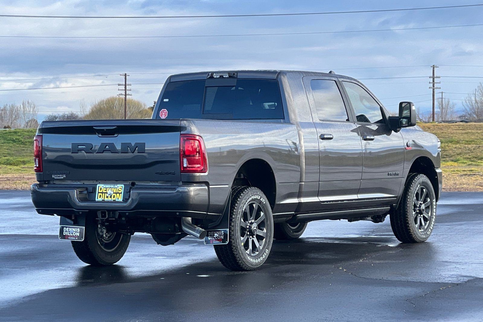 New 2026 RAM 2500 Laramie AWD/4WD image 3
