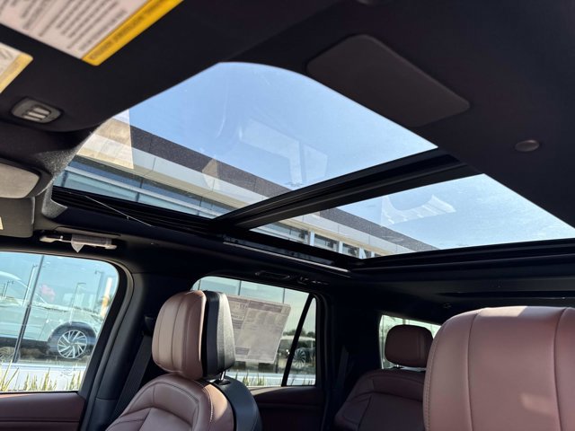 New 2025 Lincoln Navigator L Reserve image 33