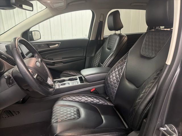 Used 2024 Ford Edge Titanium image 13