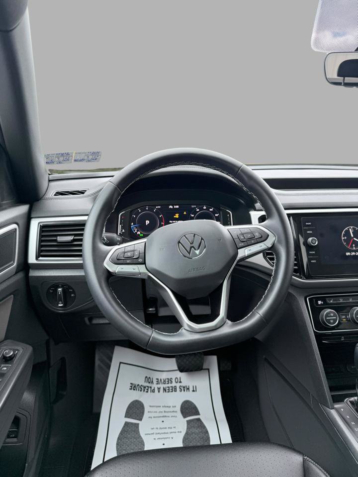 Used 2023 Volkswagen Atlas Cross Sport SE w/ Panoramic Sunroof Package FWD image 23