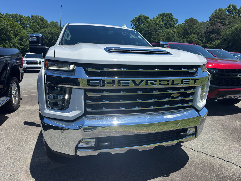 Used 2023 Chevrolet Silverado 3500 LTZ w/ LTZ Convenience Package AWD/4WD image 2