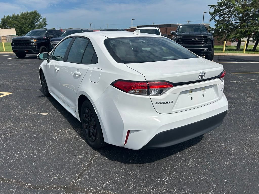 Used 2026 Toyota Corolla LE FWD image 5