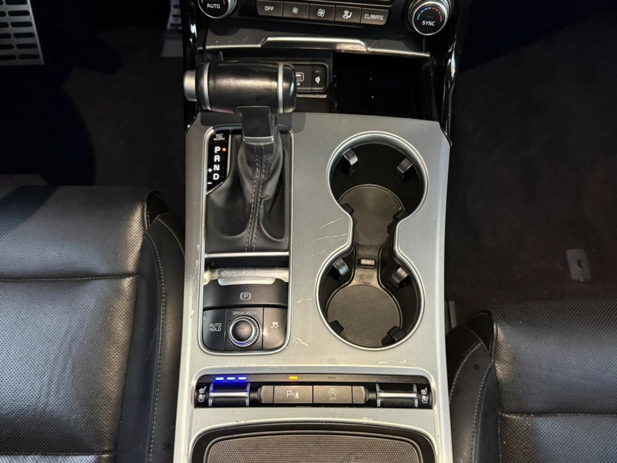 Used 2020 Kia Stinger GT1 RWD image 50