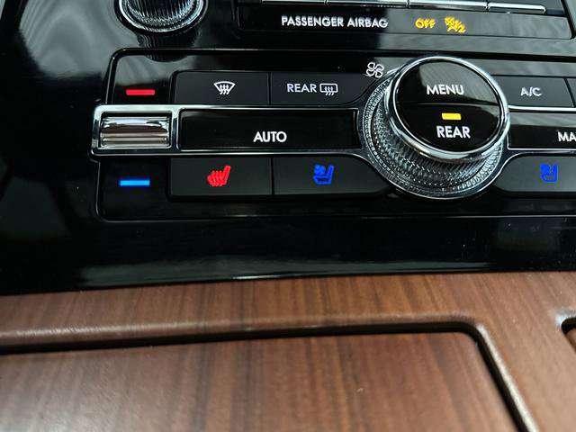 Used 2020 Lincoln Navigator Reserve w/ Equipment Group 208A Reserve image 8