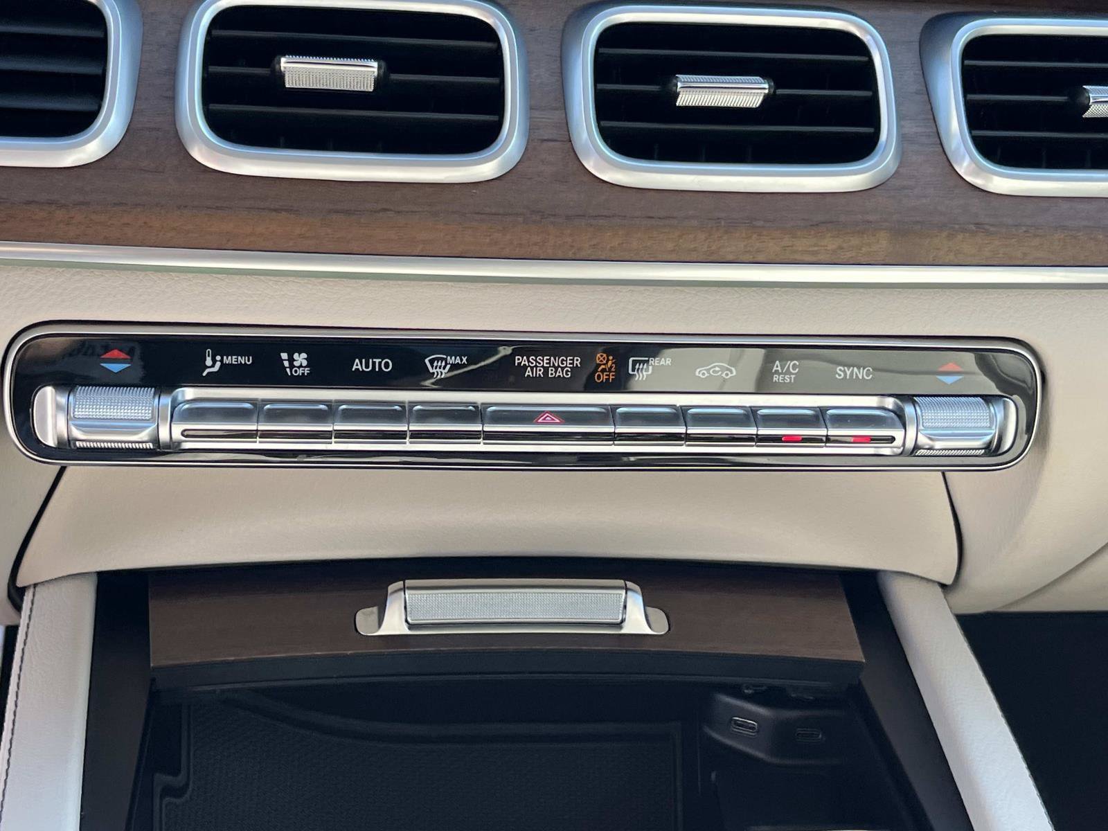 Certified 2022 Mercedes-Benz GLS 450 4MATIC image 39