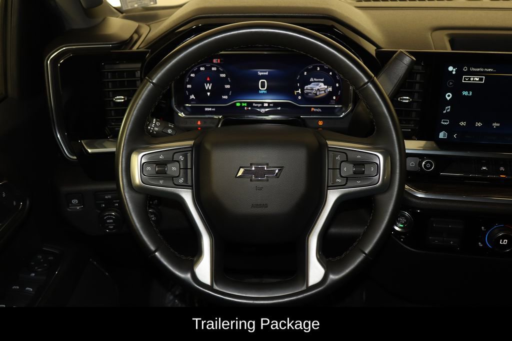 Used 2025 Chevrolet Silverado 1500 RST AWD/4WD image 7