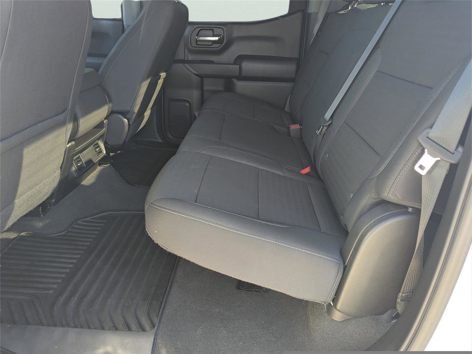 Used 2022 Chevrolet Silverado 1500 Custom image 9