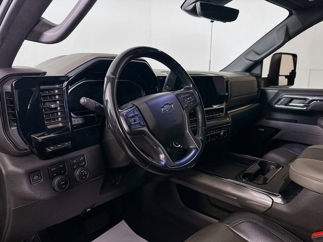 Used 2024 Chevrolet Silverado 2500 ZR2 w/ Technology Package image 10
