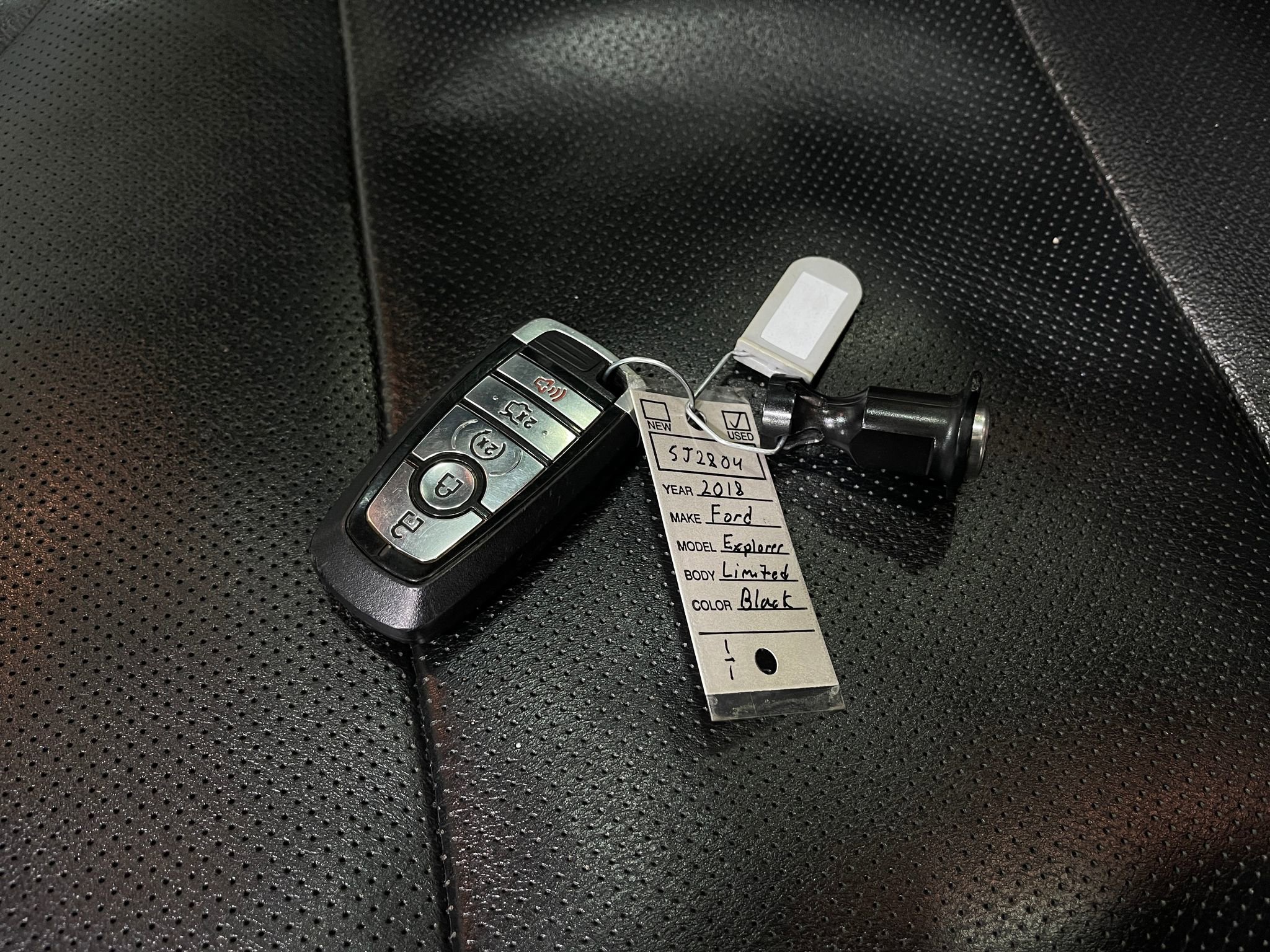 Used 2018 Ford Explorer Limited w/ Equipment Group 301A image 38