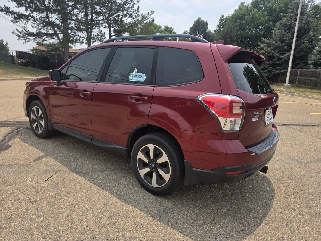 Used 2018 Subaru Forester 2.5i Premium w/ All-Weather Package AWD/4WD image 3