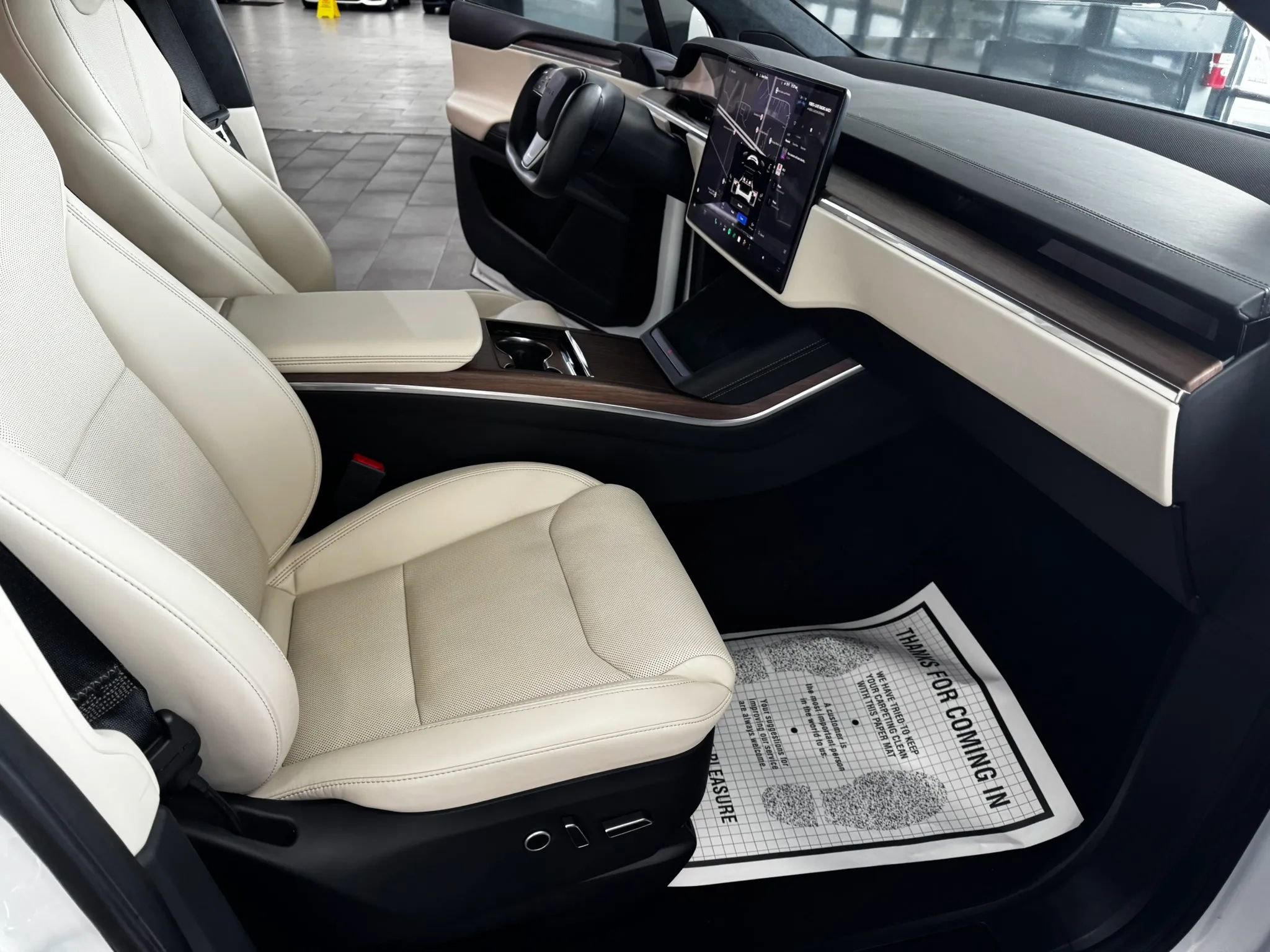 Used 2023 Tesla Model X AWD/4WD image 13